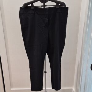 Loft Plus Marisa Skinny Black Cropped Pants Size 20
